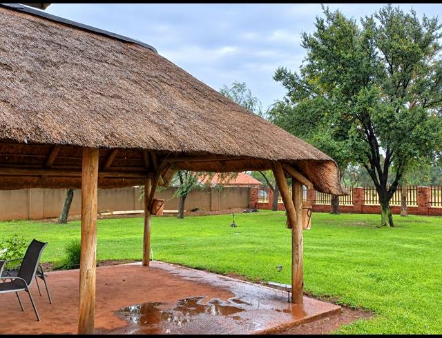 2 BEDROOM HOUSE FOR SALE IN RIVERSDALE